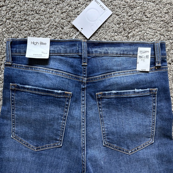 NWT Kancan high rise button front flare raw hem jeans - Picture 3 of 6